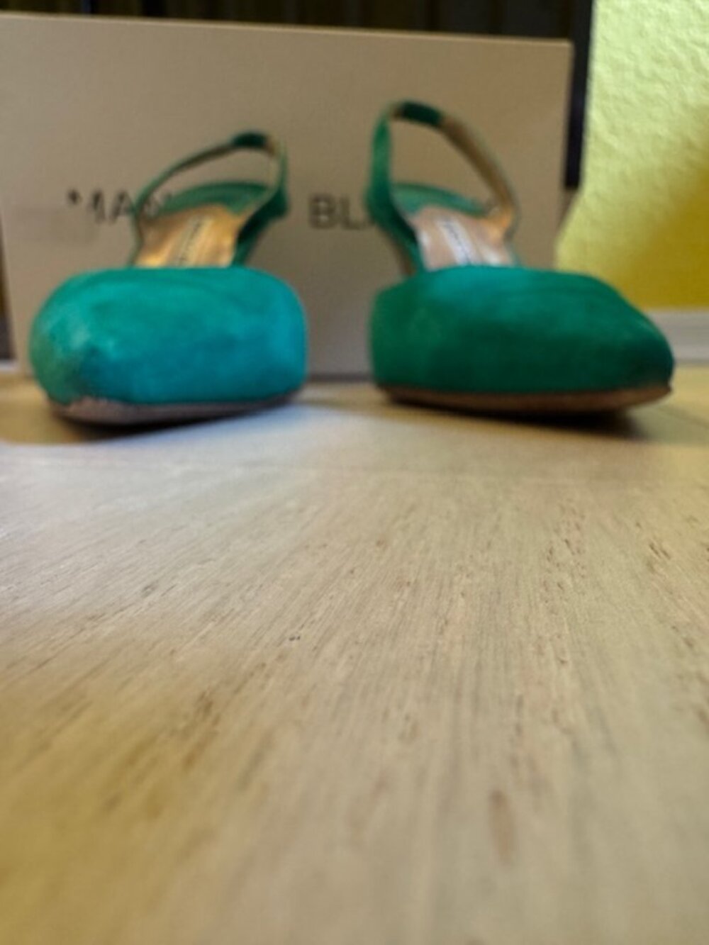 Manolo Blahnik Green Suede Pointed-Toe Slingback Heels, size 36.5 (US 6.5) - Picture 3 of 6